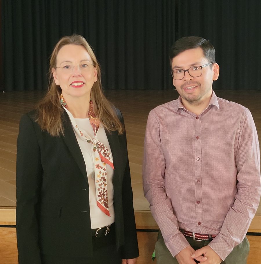 Historikerin Dr. Soldwisch und Geschichtslehrer C. Schaberger
